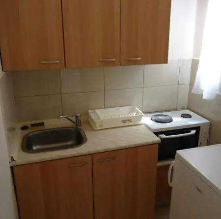 Tania Appartments *